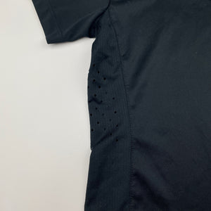 Unisex UMBRO, black sports / activewear top, EUC, size 6,  