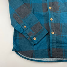 Load image into Gallery viewer, Boys KID, checked flannel cotton long sleeve shirt, EUC, size 8,  