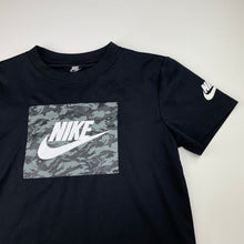 Load image into Gallery viewer, Boys Nike, Dri-Fit sports / activewear top, GUC, size 6-7,  