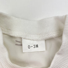 Load image into Gallery viewer, Unisex lightweight, soft feel tee / top, EUC, size 000,  