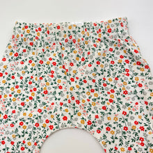 Load image into Gallery viewer, Girls Baby Berry, floral stretchy leggings / bottoms, EUC, size 00,  