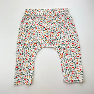 Girls Baby Berry, floral stretchy leggings / bottoms, EUC, size 00,  