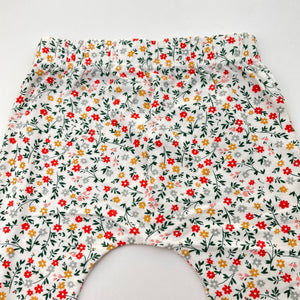 Girls Baby Berry, floral stretchy leggings / bottoms, EUC, size 00,  