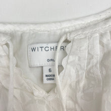 Load image into Gallery viewer, Girls Witchery, cotton lined lightweight floral dress, EUC, size 6, L: 59cm