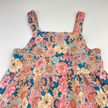 Load image into Gallery viewer, Girls lightweight, floral summer dress, EUC, size 4, L: 54cm