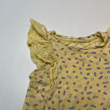 Load image into Gallery viewer, Girls KID, broderie trim cotton top, GUC, size 1,  