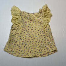 Load image into Gallery viewer, Girls KID, broderie trim cotton top, GUC, size 1,  