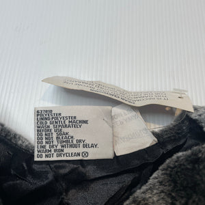 Girls Mango, grey faux fur vest, single button fasten, NEW, size 6,  