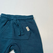 Load image into Gallery viewer, Boys Dymples, fleece lined track pants, elasticated, EUC, size 00,  