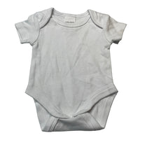 Load image into Gallery viewer, Unisex Baby Berry, soft cotton bodysuit / romper, EUC, size 00000,  