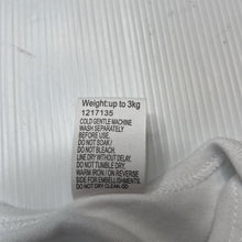 Load image into Gallery viewer, Unisex Baby Berry, soft cotton bodysuit / romper, EUC, size 00000,  