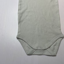 Load image into Gallery viewer, Unisex Baby Berry, ribbed organic cotton bodysuit / romper, GUC, size 1,  