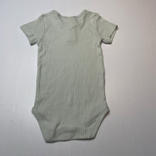 Load image into Gallery viewer, Unisex Baby Berry, ribbed organic cotton bodysuit / romper, GUC, size 1,  