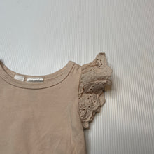 Load image into Gallery viewer, Girls Dymples, broderie trim bodysuit / romper, EUC, size 0000,  