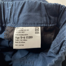 Load image into Gallery viewer, Boys Uniqlo, navy cotton shorts, elasticated, EUC, size 5-6,  