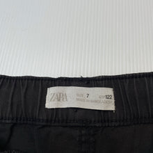 Load image into Gallery viewer, Boys Zara, black stretch cotton shorts, elasticated, GUC, size 7,  