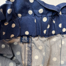Load image into Gallery viewer, Girls Uniqlo, lightweight cotton shorts, elasticated, GUC, size 11-12,  
