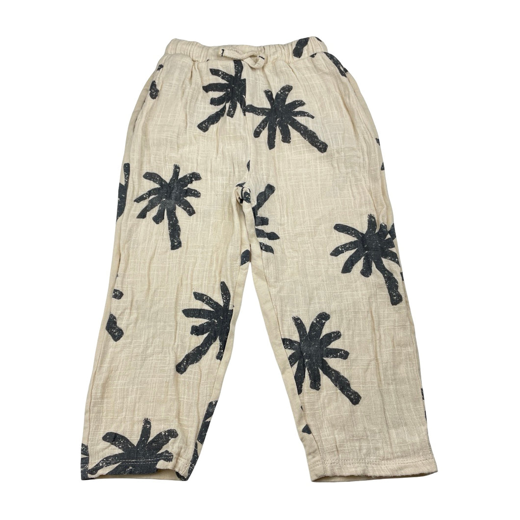 Girls Zara, lightweight cotton pants, elasticated, Inside leg: 31.5cm, EUC, size 3-4,  