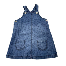 Load image into Gallery viewer, Girls H&amp;M, lightweight denim overalls dress / pinafore, FUC, size 1, L: 42cm