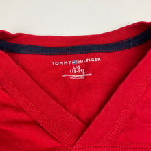 Load image into Gallery viewer, Boys Tommy Hilfiger, embroidered cotton long sleeve top, wash fade, armpit to armpit: 44cm, shoulder to cuff: 54cm, FUC, size 12-14,  
