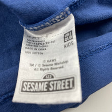 Load image into Gallery viewer, Boys Uniqlo, Seasame Street Elmo cotton tee / top, wash fade, FUC, size 7-8,  