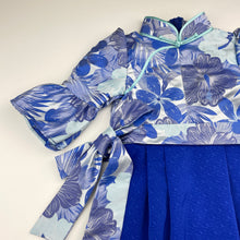 Load image into Gallery viewer, Girls lightweight, blue floral dress, no labels, armpit to armpit: 26cm, EUC, size 2-3, L: 52cm