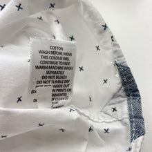 Load image into Gallery viewer, Boys Target, lightweight cotton short sleeve shirt, EUC, size 6,  