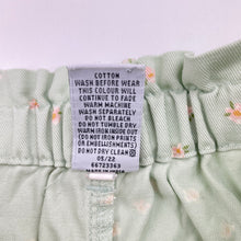 Load image into Gallery viewer, Girls Target, floral cotton shorts, elasticated, FUC, size 3,  