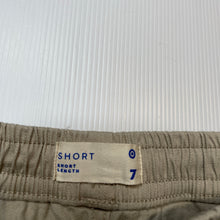 Load image into Gallery viewer, Boys Target, stretch cotton shorts, elasticated, EUC, size 7,  