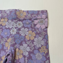 Load image into Gallery viewer, Girls Cotton On, floral stretchy bike shorts, GUC, size 6,  