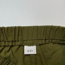 Load image into Gallery viewer, Girls khaki, casual shorts, elasticated, EUC, size 5-6,  