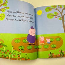 Load image into Gallery viewer, Books Peppa Pig, Tiny Creatures, paperback, EUC, size ,  