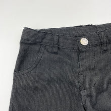 Load image into Gallery viewer, Boys Tilt, black &amp; white shorts, adjustable, GUC, size 2,  
