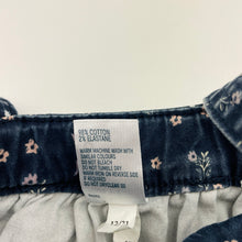Load image into Gallery viewer, Girls Anko, floral stretch denim overalls dress / pinafore, GUC, size 6, L: 57cm