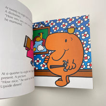 Load image into Gallery viewer, Books Mr Men, Mr Christmas by Roger Hargreaves, paperback, EUC, size ,  