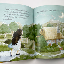 Load image into Gallery viewer, Books First Readers, Snow White and the Seven Dwarfs, hardback, EUC, size ,  