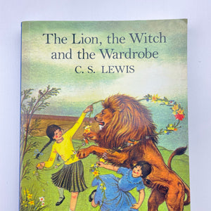 Books The Lion the Witch and the Wardrobe, by CS Lewis, paperback, GUC, size ,  
