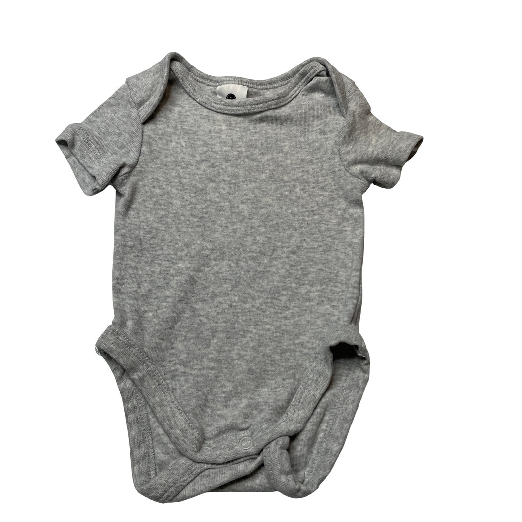 Unisex Dymples, grey cotton bodysuit / romper, EUC, size 0000,  