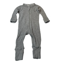 Load image into Gallery viewer, Unisex Bonds, waffle cotton zip wondersuit / zippy / romper, GUC, size 000,  
