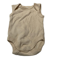 Load image into Gallery viewer, Unisex Baby Berry, soft cotton singletsuit / bodysuit, EUC, size 0000,  