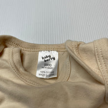 Load image into Gallery viewer, Unisex Baby Berry, soft cotton singletsuit / bodysuit, EUC, size 0000,  