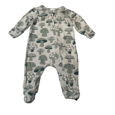 Unisex Seed, stretchy zip coverall / romper, toadstools, GUC, size 0000,  