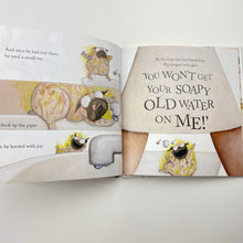 Load image into Gallery viewer, Books PIG the GRUB, by Aaron Blabey, hardback, EUC, size ,  
