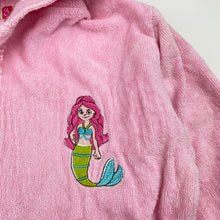 Load image into Gallery viewer, Girls Lily &amp; Dan, pink toweling dressing gown / bath robe, mermaid, FUC, size 3,  