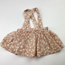 Load image into Gallery viewer, Girls Baby Baby, floral lightweight cotton suspender skirt, FUC, size 0000,  