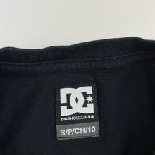 Load image into Gallery viewer, Boys DC SHOE CO, black cotton tee / top, GUC, size 10,  