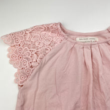 Load image into Gallery viewer, Girls Zara, lace trim tee / top, blue mark lower front, FUC, size 8,  