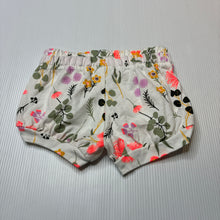Load image into Gallery viewer, Girls Baby Berry, floral cotton shorts, elasticated, EUC, size 0000,  