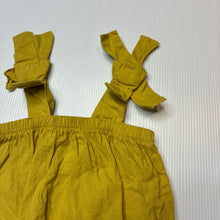 Load image into Gallery viewer, Girls Baby Berry, lightweight cotton summer romper, EUC, size 0000,  