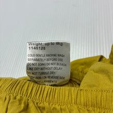Load image into Gallery viewer, Girls Baby Berry, lightweight cotton summer romper, EUC, size 0000,  